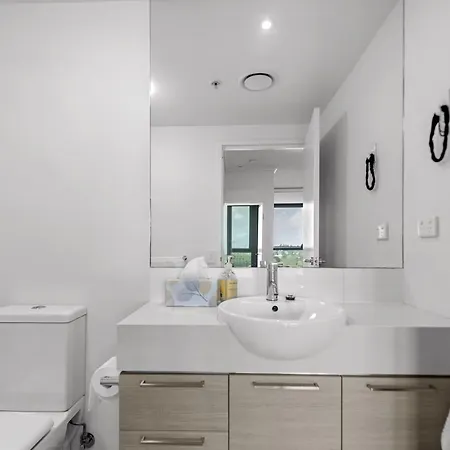 1-bedroom Riverfront With Pool * Brisbane