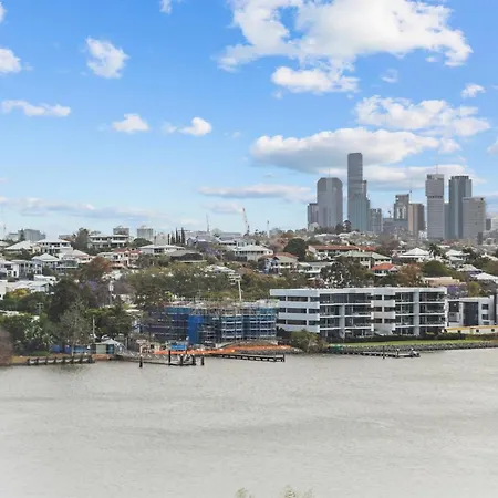 1-bedroom Riverfront With Pool Apartment Brisbane