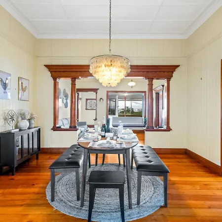 Toowong - Stunning Sweet 3br Family House * Brisbane
