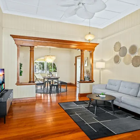 Toowong - Stunning Sweet 3br Family House Holiday home *