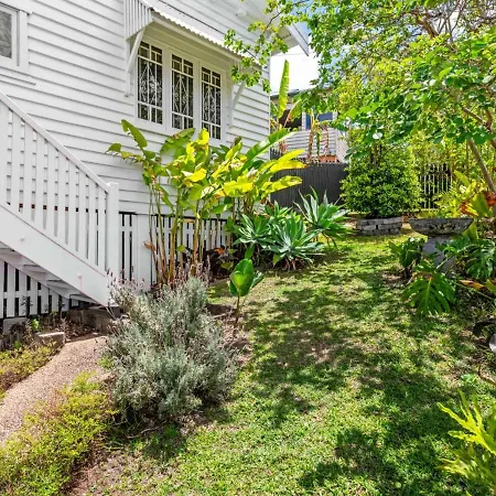 Toowong - Stunning Sweet 3br Family House Brisbane