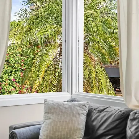 Stylish 1 Bedroom ~ New Farm * Brisbane
