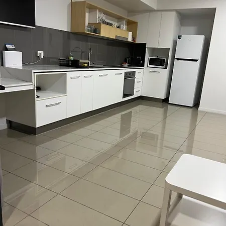 Homestay Fortitude Valley Sharing With Other Guests