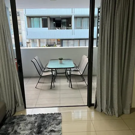 Fortitude Valley Sharing With Other Guests Homestay Brisbane