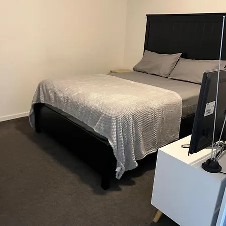 Fortitude Valley Sharing With Other Guests