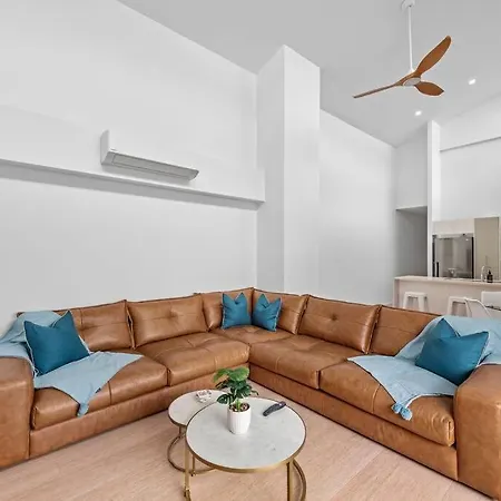 Apartment Hidden Oasis! 2bed/2bath/1car ~ 5mins To Cbd *