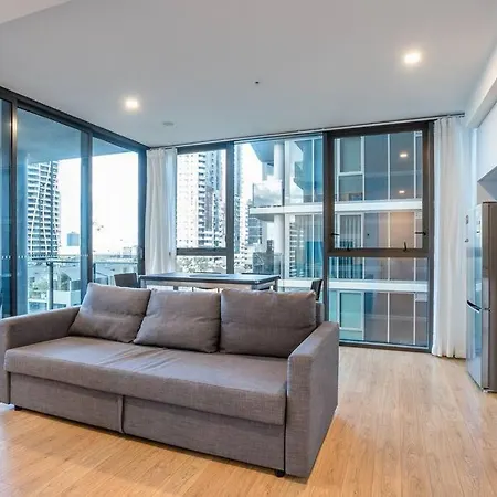 Inner-city 1 Bedroom Parking And Pool *
