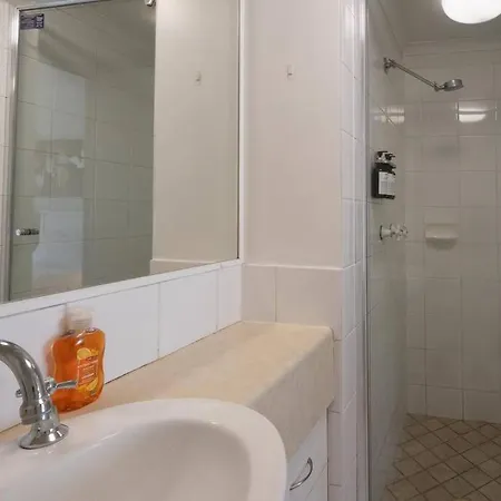 Apartment Oasis Metro Retreat 2b1b W Parking Walk To Qut Brisbane