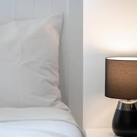Oasis Metro Retreat 2b1b W Parking Walk To Qut Brisbane