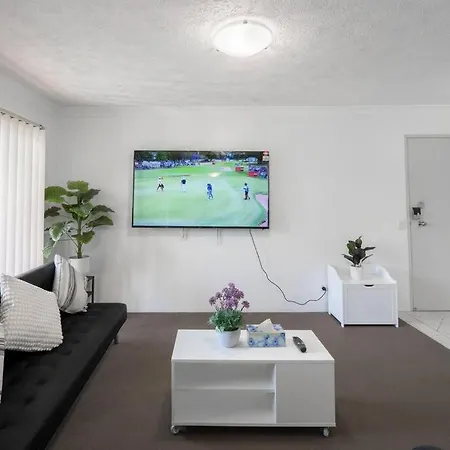 Oasis Metro Retreat 2b1b W Parking Walk To Qut Brisbane