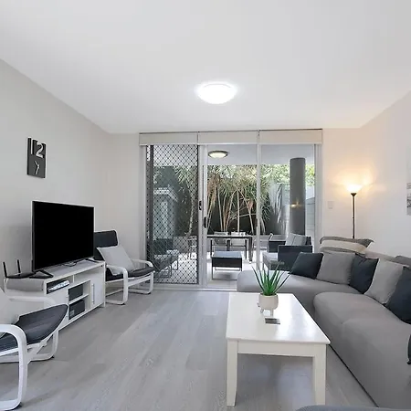 'attiva' A Gem With Pool And Private Patio * Brisbane