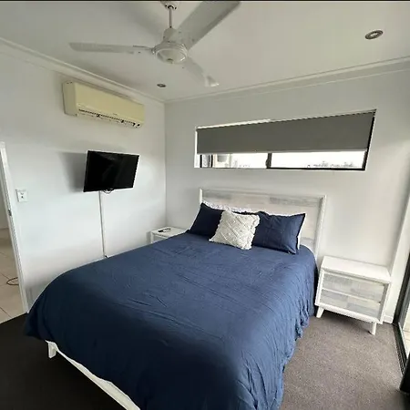 New Farm 2 Bed 2 Bath 1 Car Space Perfect Location Brisbane