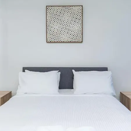 Modern 2br In The Heart Of South Apartment