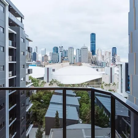 Modern 2br In The Heart Of South Apartment