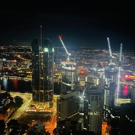 Apartment Spectacular View In The Heart Of City / Cbd *