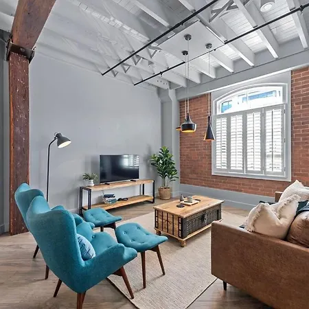 Luxurious Woolstore Living! ~teneriffe *