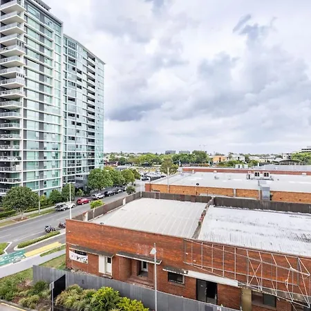 Simply Stunning Riverside 1br At Hamilton * Brisbane