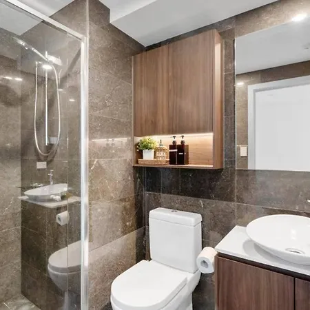 High Level Riverview 1b1b In Centre Of Cbd *