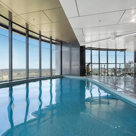 High Level Riverview 1b1b In Centre Of Cbd * Brisbane