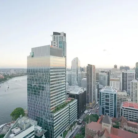 Stunning 1bd Haven With Panoramic Views