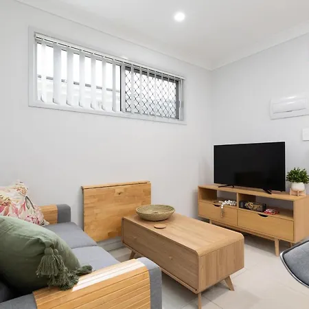 Apartment Gst Credits! Ac! Shops! Parking! Espresso! 531F1 Brisbane