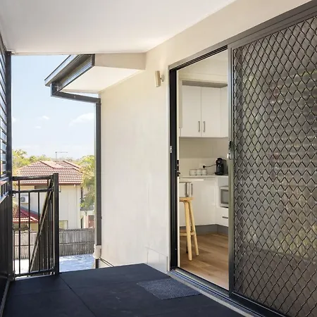 Aircon! Espresso! Train! Restaurants! 4144D1 Apartment *