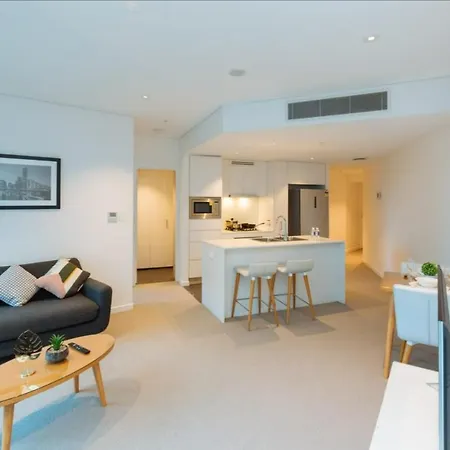 1 Bedroom Cbd With Wifi Pool Gym Apartment Brisbane