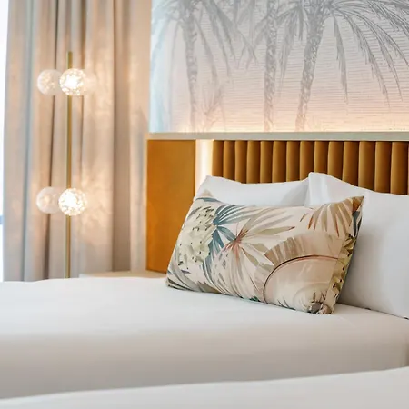 Hotel Amora Brisbane
