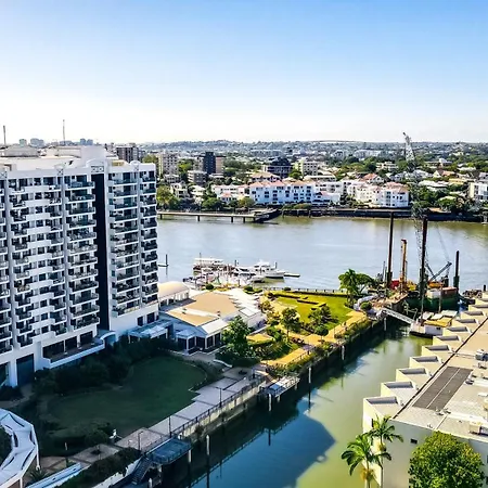 Dockside 4* Brisbane
