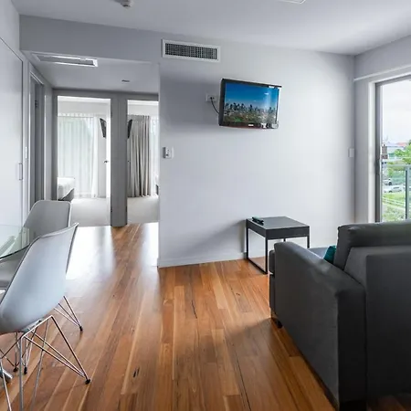 Essence Chermside Aparthotel 4*