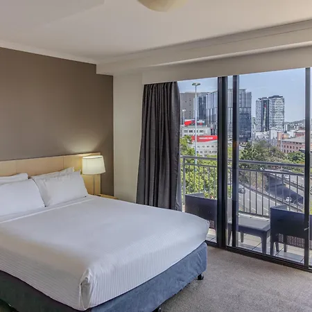 Adina Aparthotel 4*