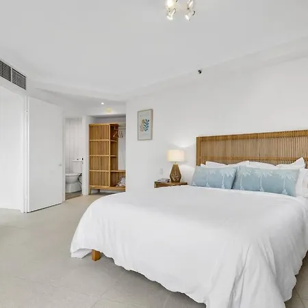 Spacious 2br- Centre Of Brissy! Apartment