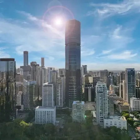 Cbd - Entire Apt 2b1b W Pool And Gym Apartment *