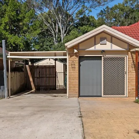 Cozy 3br Family Friendly House Eight Mile Plains *