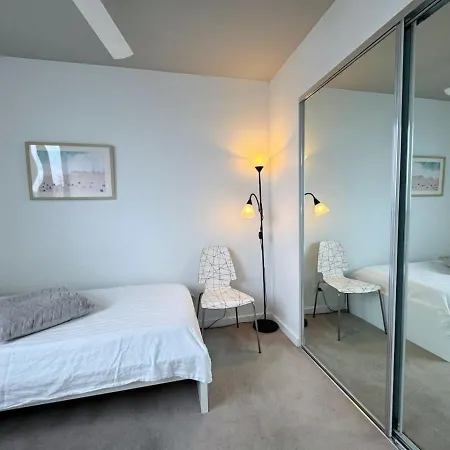 Modern Homely 2br W Parking Bowen Hills