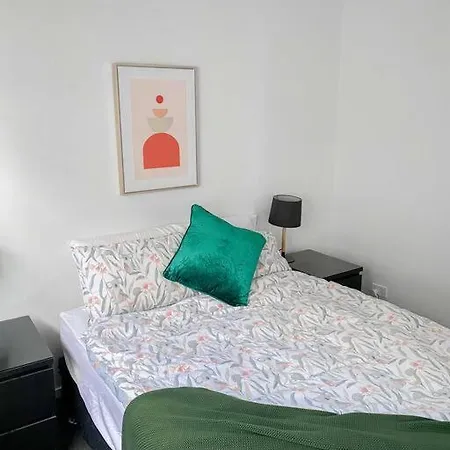 Quite 2b2b Family W Free Parking, Bbq * Brisbane