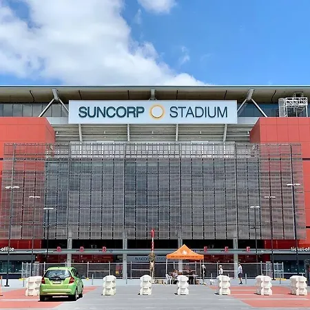 Close To Suncorp Stadium: 1 Bed And Parking! *