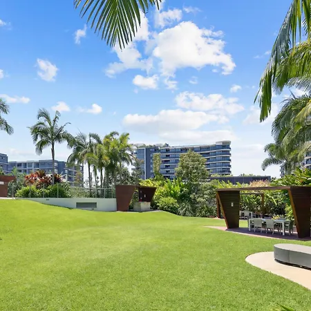 Apartment 3-bed Luxurious Retreat By River & Cbd Brisbane