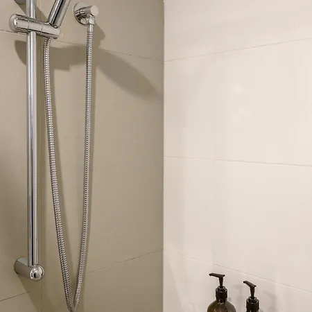 Luxury Gabba Apartment Brisbane