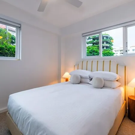 Riverside With & Story Bridge View Apartment