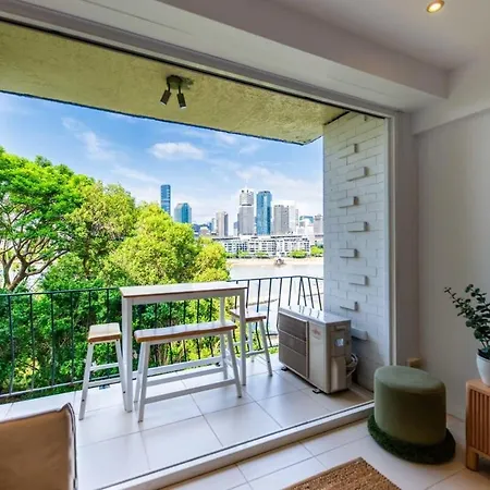 New Farm Riverside With View Brisbane