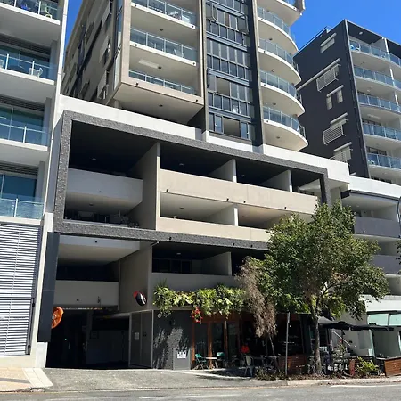 Apartment Sunny 1b In Heart Of South Bris By Custom Hosting Brisbane