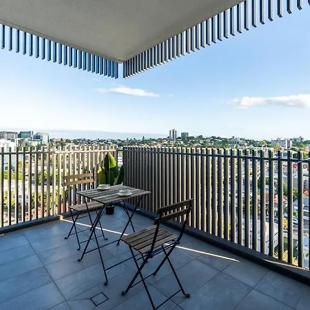 Apartment Chic Brand-new Near South & Cbd With Pool +