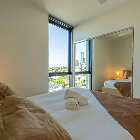 Chic Brand-new Near South & Cbd With Pool + * Brisbane