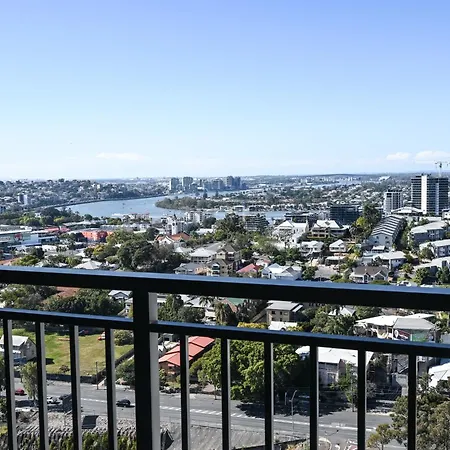 River View In With Parking