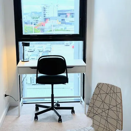 Apartment Modern Homely 2br W Parking Bowen Hills *