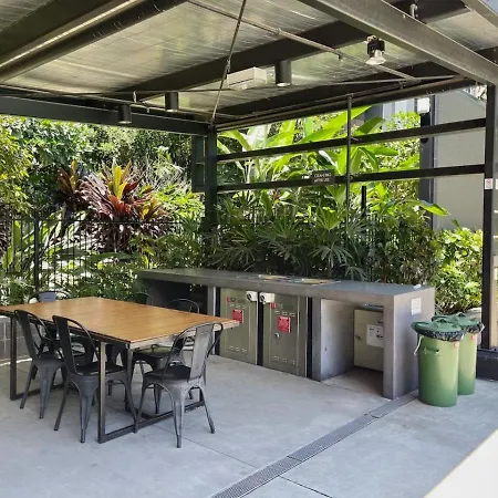 Modern Homely 2br W Parking Bowen Hills Apartment Brisbane