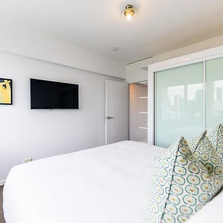 & Story Bridge View 2 Bedrooms Unit W Parking *