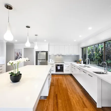 Modern 5bedroom House W Outdoor Pool Robertson Brisbane