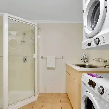 New! Ultra Relaxing 1br Poolside Oasis In Fortitude Valley *